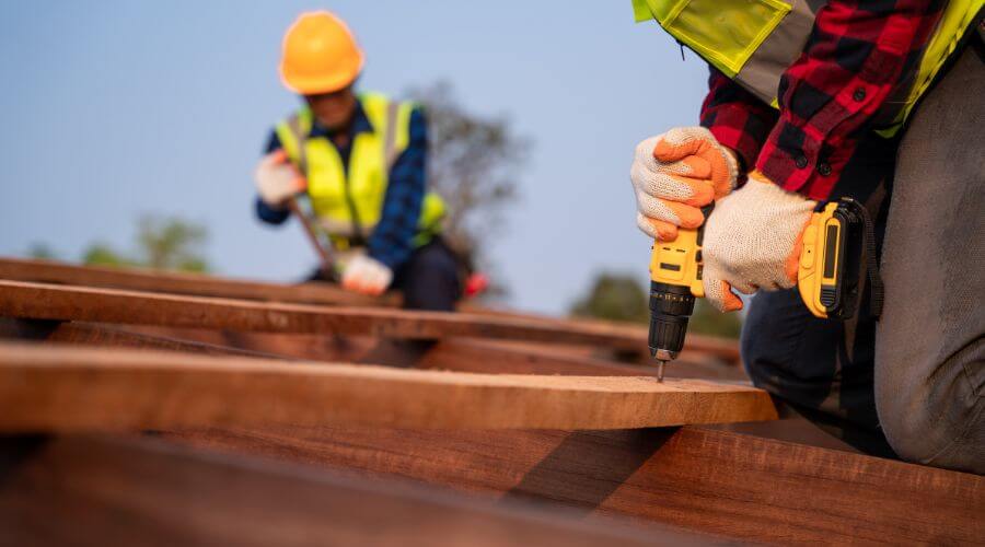 Professional residential roofers in Edgerton, WY